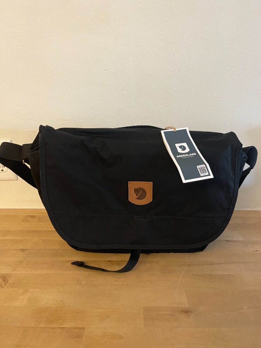 Title: Fjällräven Greenland Shoulder Bag Black Messenger Laptop Bag NWT